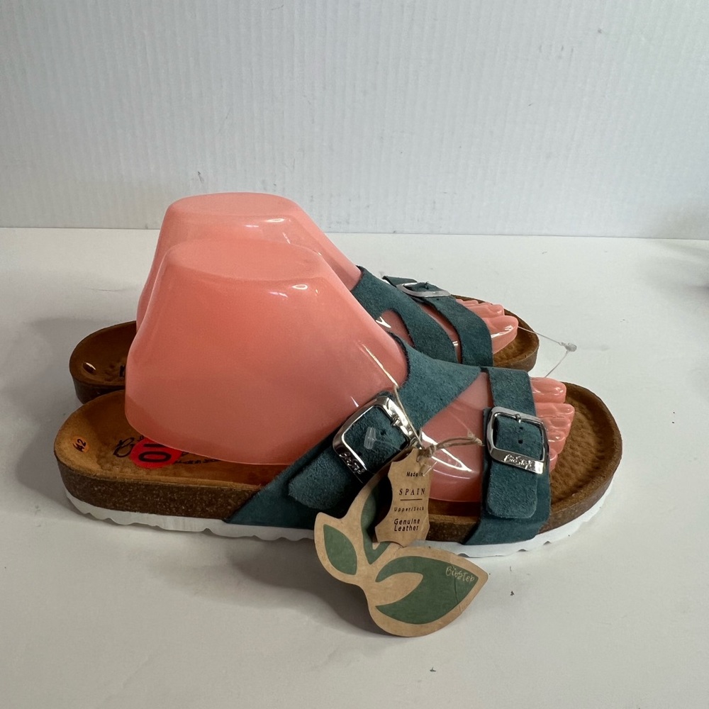 NWT Biostep Blue adjustable buckle slides